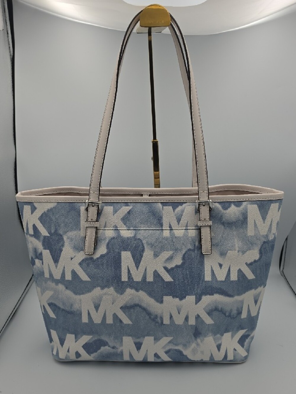 Michael Kors Blue & White Tie-Dye Wash MK Monogram Canvas Large Tote (NWOT)🩵🤍 - Picture 14 of 14
